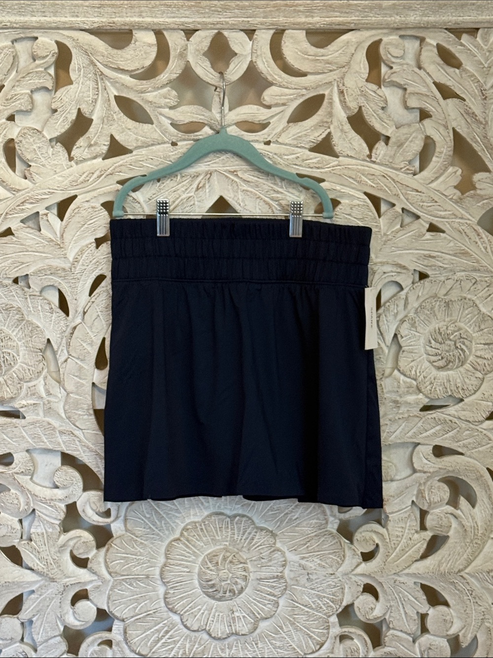 SPANX Black Elastic-Waist Mini Skirt